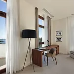 Jw Marriott & 5*