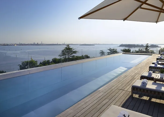 Jw Marriott & Hotel 5*