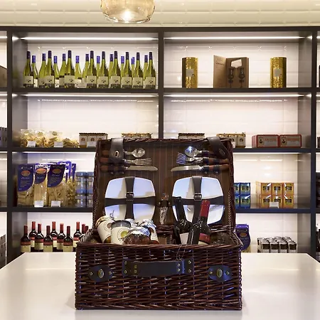 Szálloda Jw Marriott & 5*